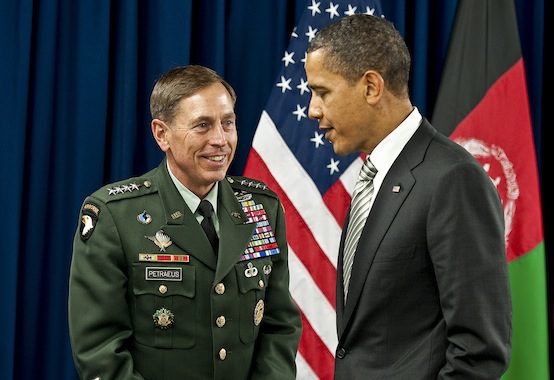 President Obama and Gen. Petraeus meet in Lisbon