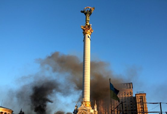 Ukraine smoke statue