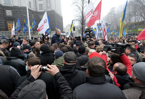 Arseniy Yatsenyuk protestors Ukraine