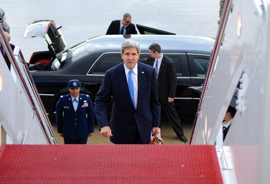John Kerry plane steps