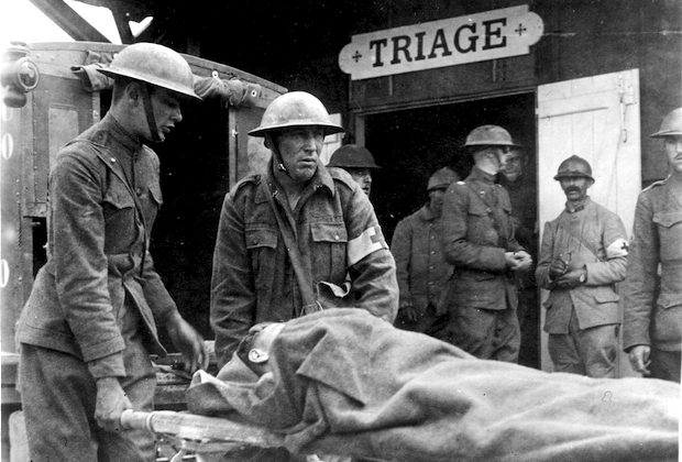 Wounded_Triage_France_WWI