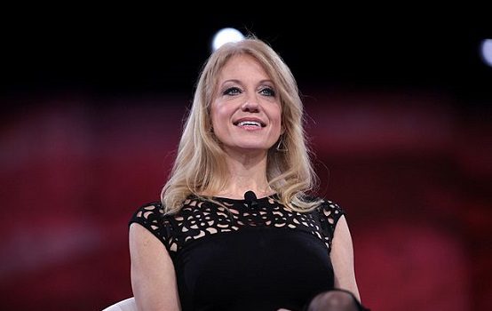 kellyanne_conway_25605544345