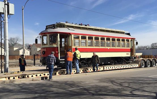 Loop_Trolley_car_001_being_unloaded_from_trailer,_2-16-2017