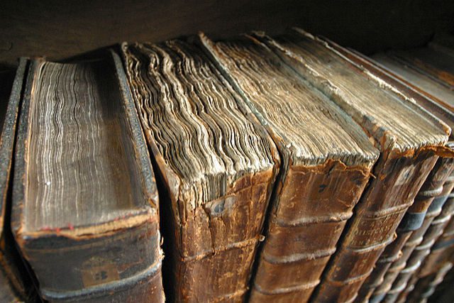 Old_book_bindings