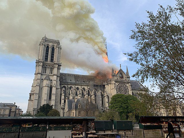 640px-NotreDame20190415QuaideMontebello