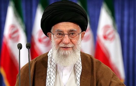 Ayatollah_Ali_Khamenei_casting_his_vote_for_2017_election_3