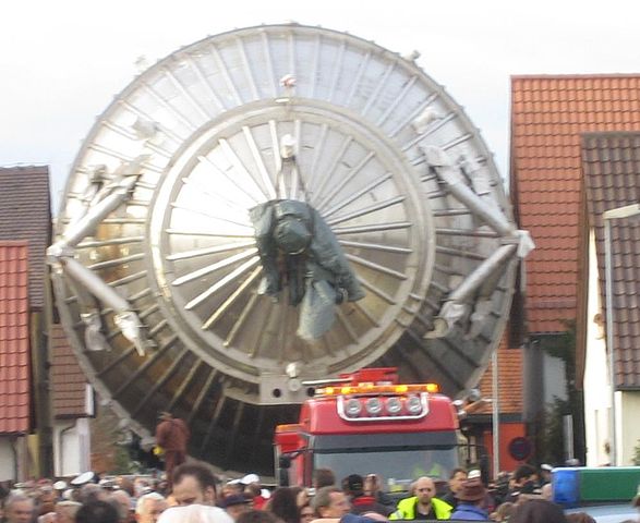 587px-Ortsdurchfahrt-Leopoldshafen