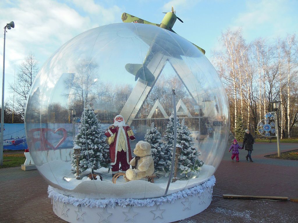 Khmiki_sphere_ded_moroz