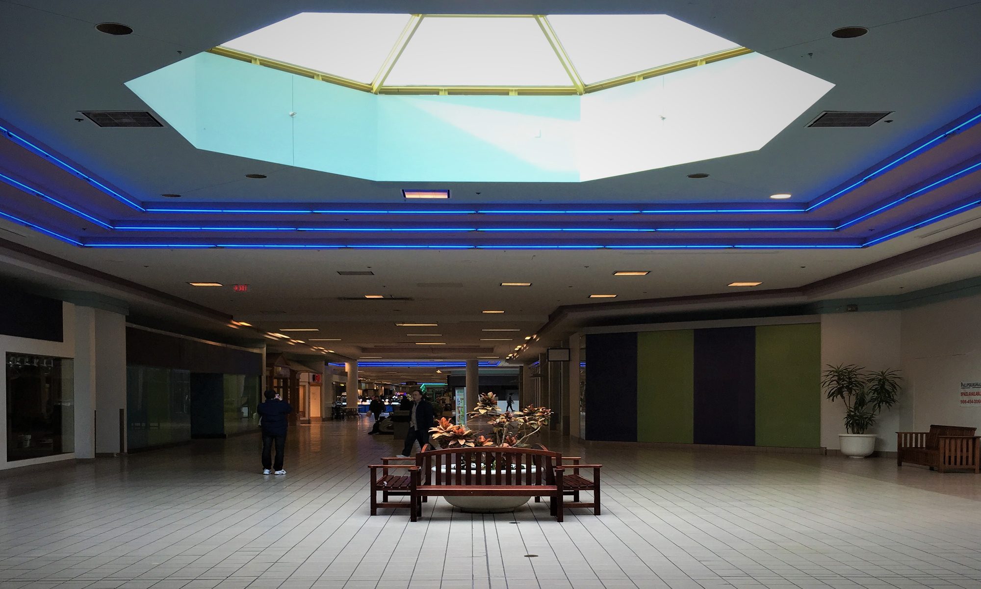 Chain Store Massacre: Alternative Business and Density Revived This Mall