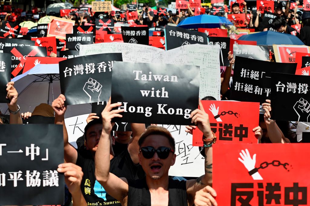TOPSHOT-TAIWAN-HONG KONG-CHINA-POLITICS-CRIME