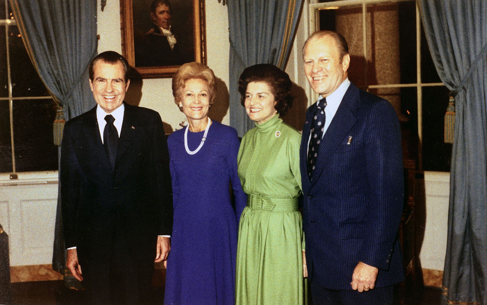 1600px-Mr._and_Mrs._Ford_and_Nixon_13_Oct_1973