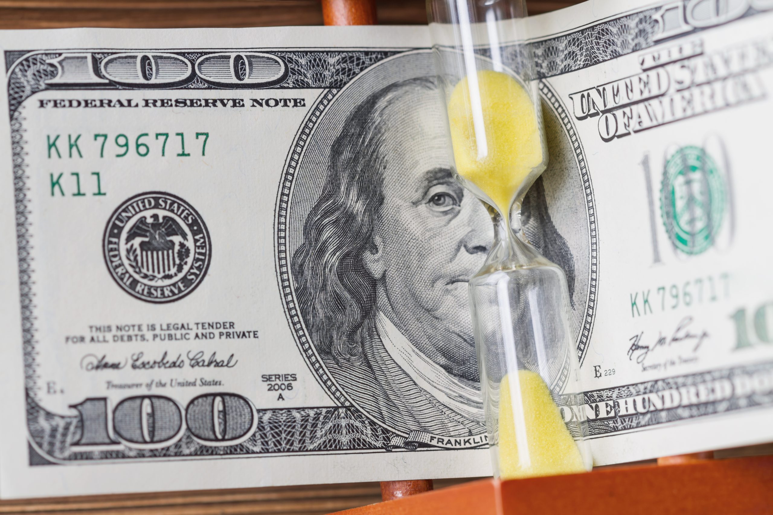Mistrusted Institutions Are Pushing America into a Debt Crisis