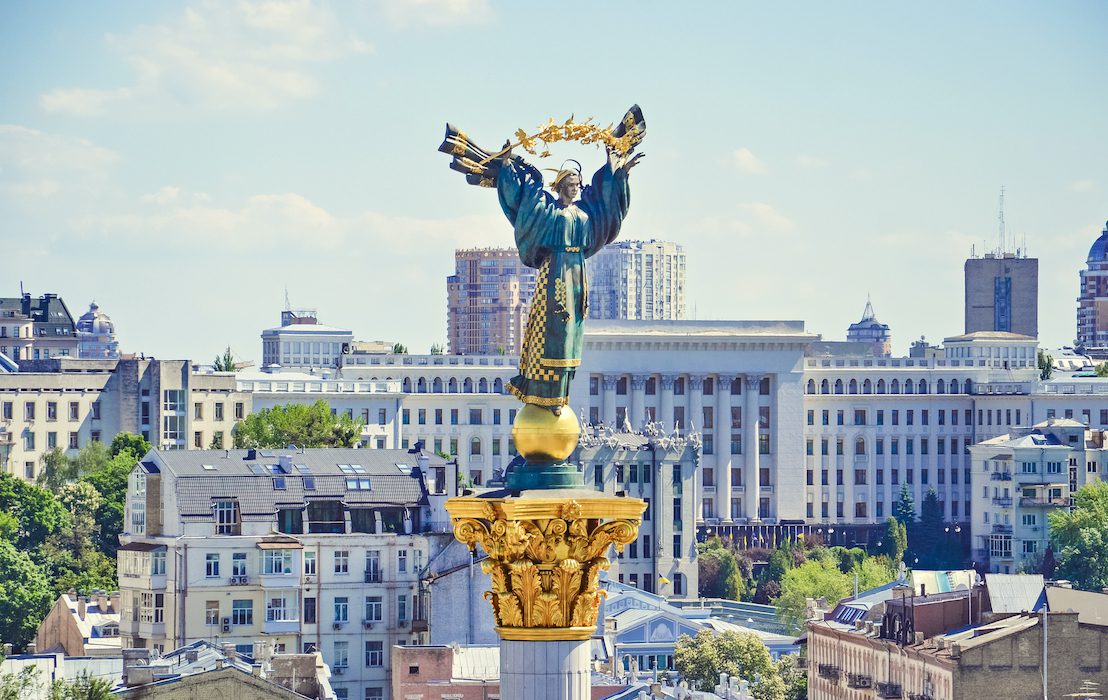 View,Of,The,Street,Khreshchatyk,And,Independence,Square,In,Kiev