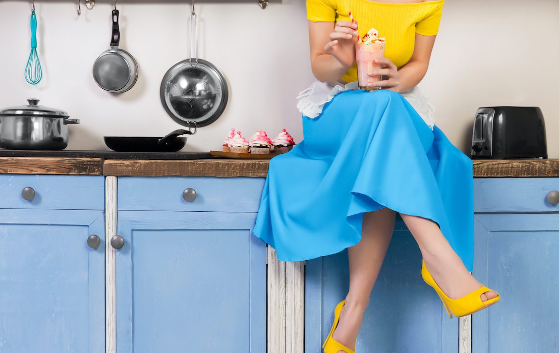 Retro,Pin,Up,Girl,Woman,Female,Housewife,Wearing,Colorful,Top,