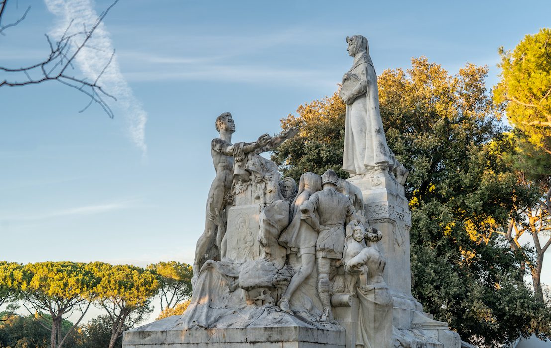 Arezzo,,Tuscany,,Italy,-,December,2019:,Monument,To,Francesco,Petrarca