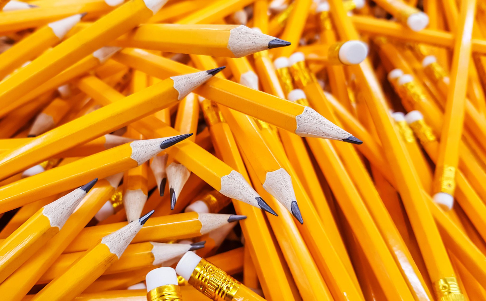 Many,Pencils,Piled,In,A,Big,Pile,Object