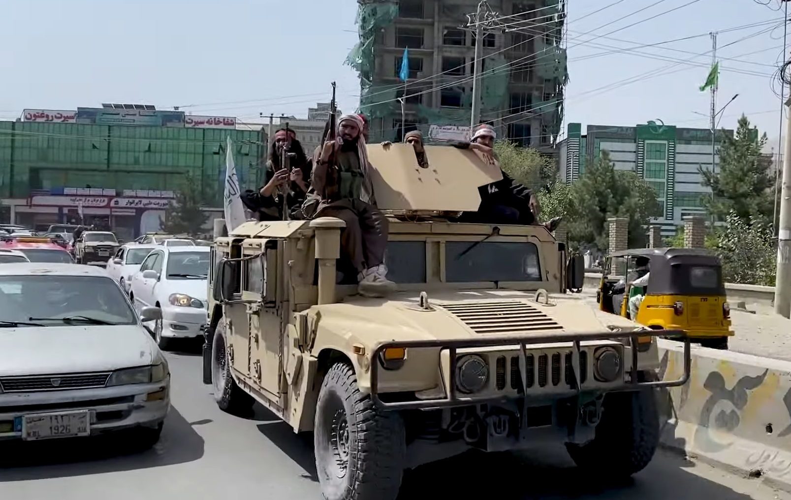 Taliban_Humvee_in_Kabul,_August_2021_(cropped)