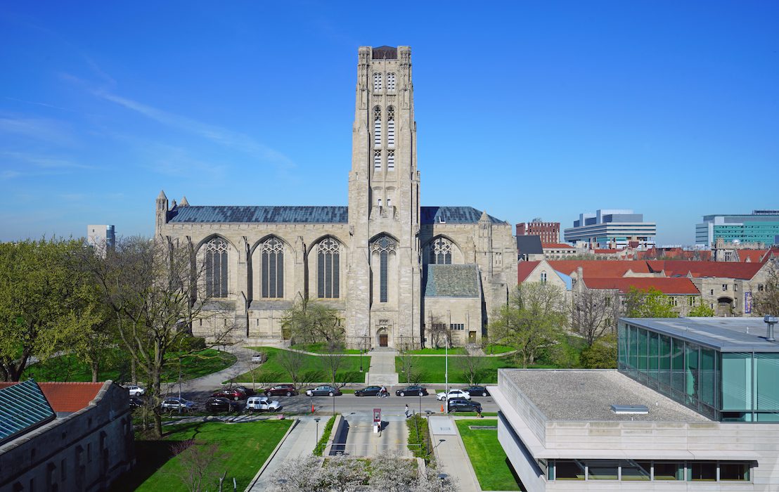 Chicago,,Il,-26,Apr,2019-,View,Of,The,Rockefeller,Memorial