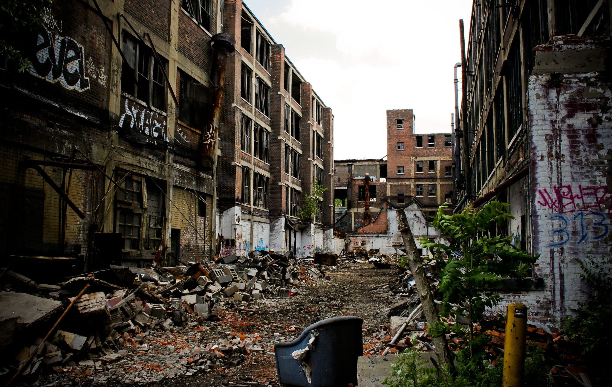 Detroit,,Michigan,-,Nov,21:,Abandoned,Packard,Factory,Ruins,On