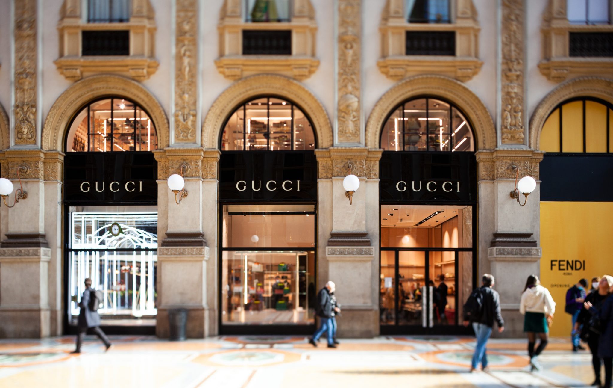 Milan,,Italy,-,November,,04:,Gucci,Boutique,In,Galleria,Vittorio