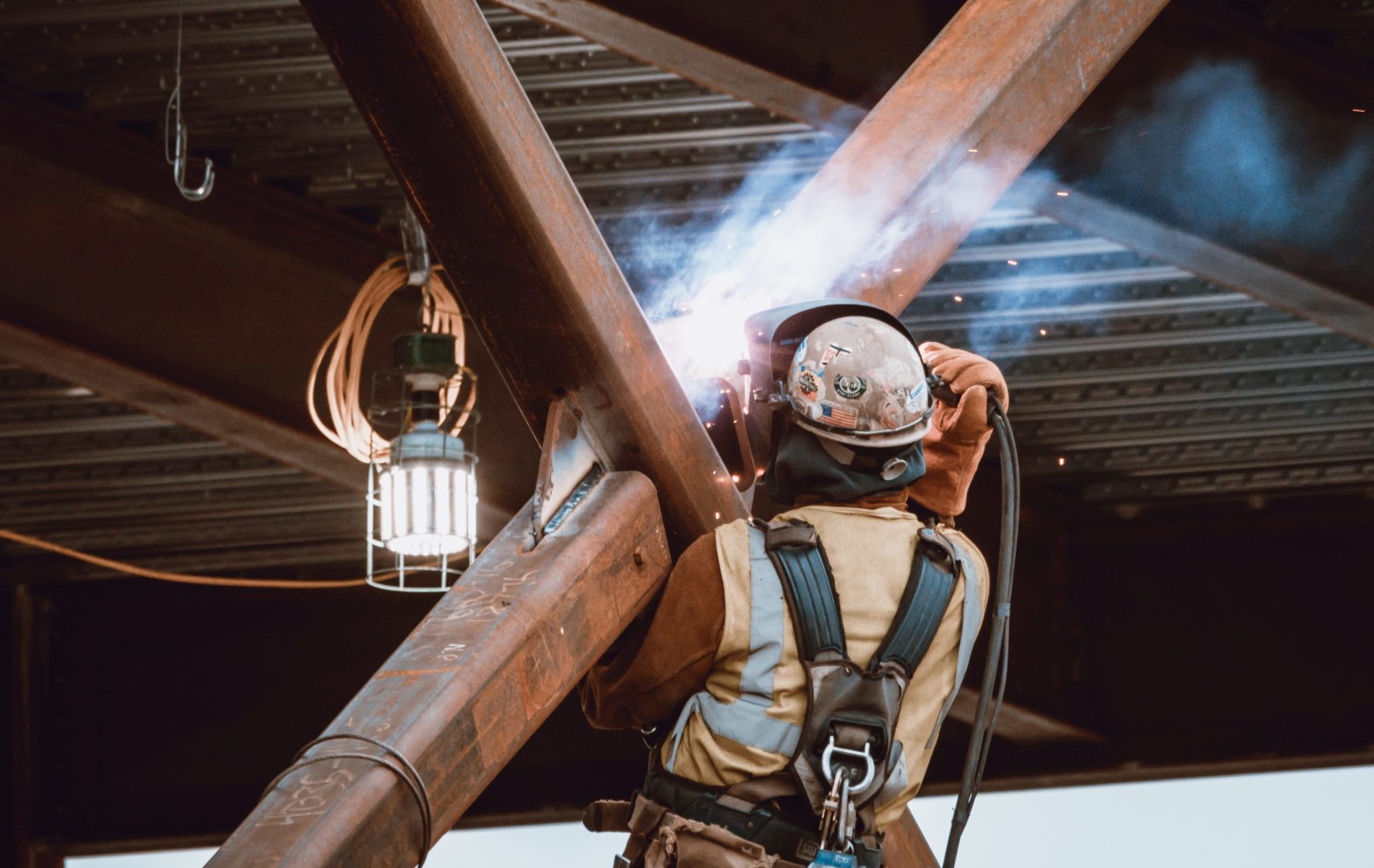 Bangor,,Maine,/,Usa,-,5-04-2018:,Us,Steel,Worker,Welding