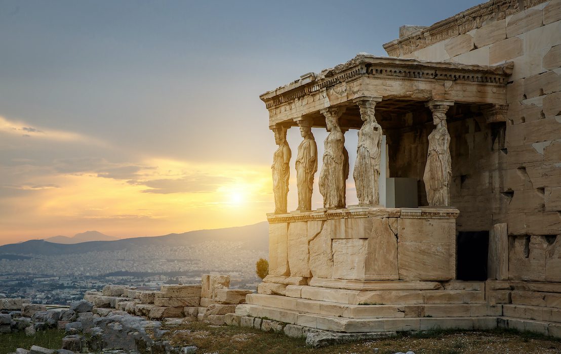 The,Caryatids,Of,The,Erechtheion.,A,Caryatid,Is,A,Sculpted
