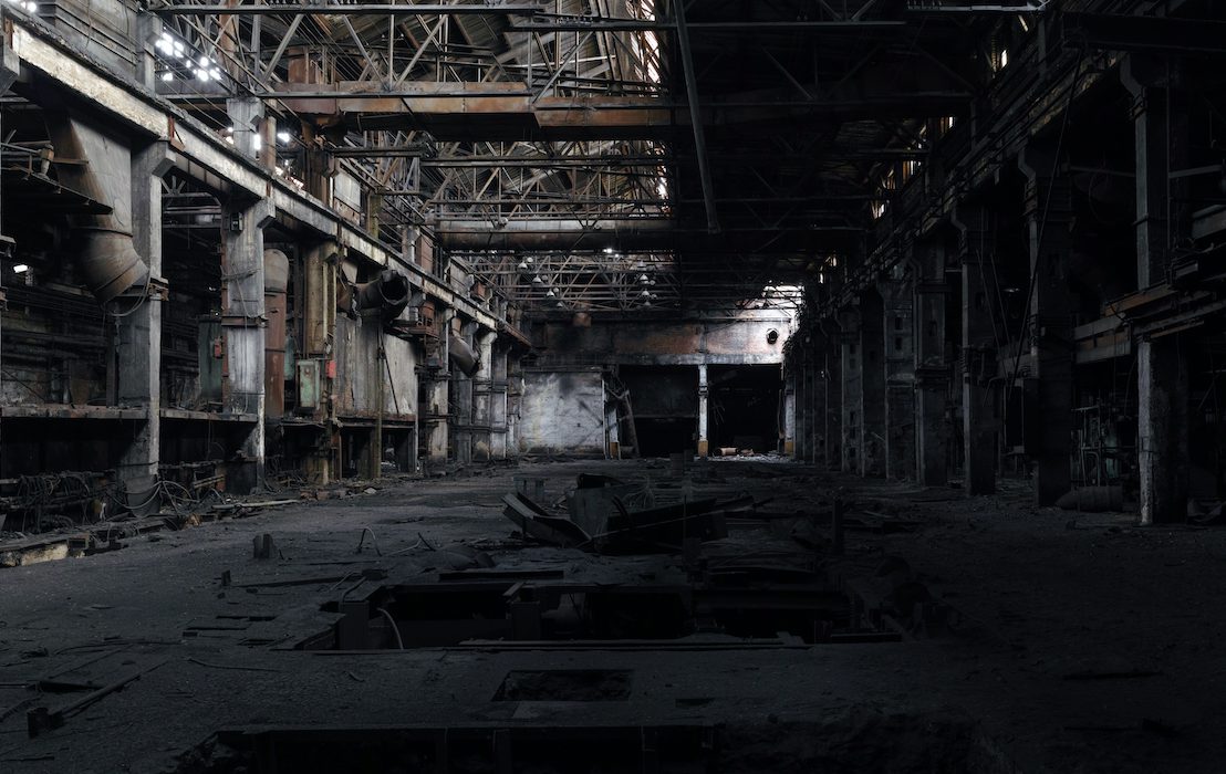 Panorama,Of,An,Unlit,Abandoned,Interior,In,A,Closed,Bankrupt
