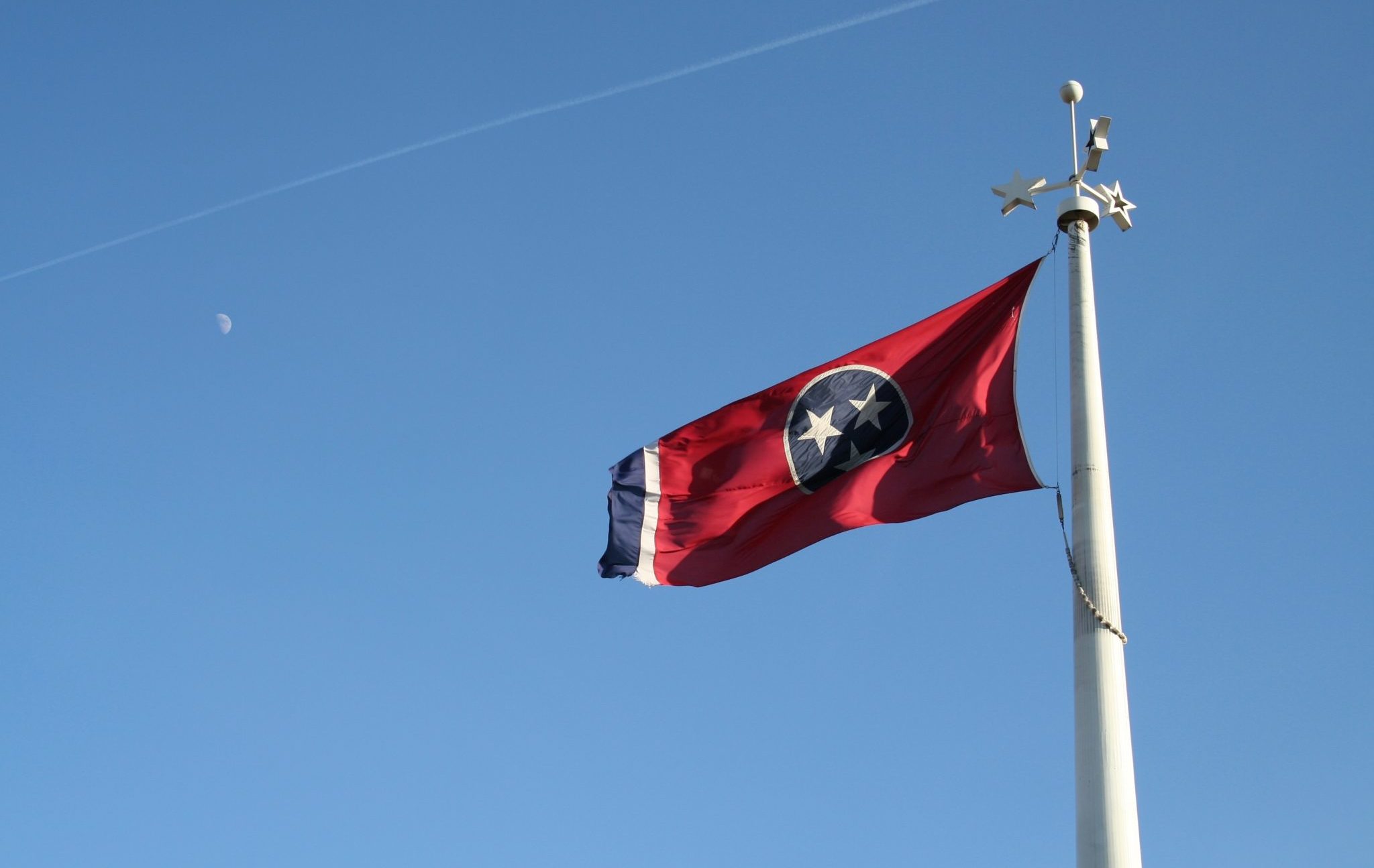 Tennesse,Flag,With,Moon,In,Background