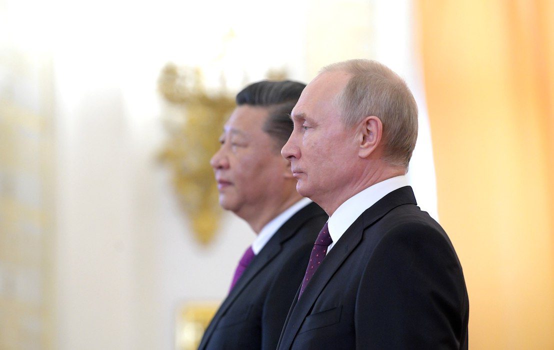 1600px-Vladimir_Putin_and_Xi_Jinping_(2019-06-05)_05