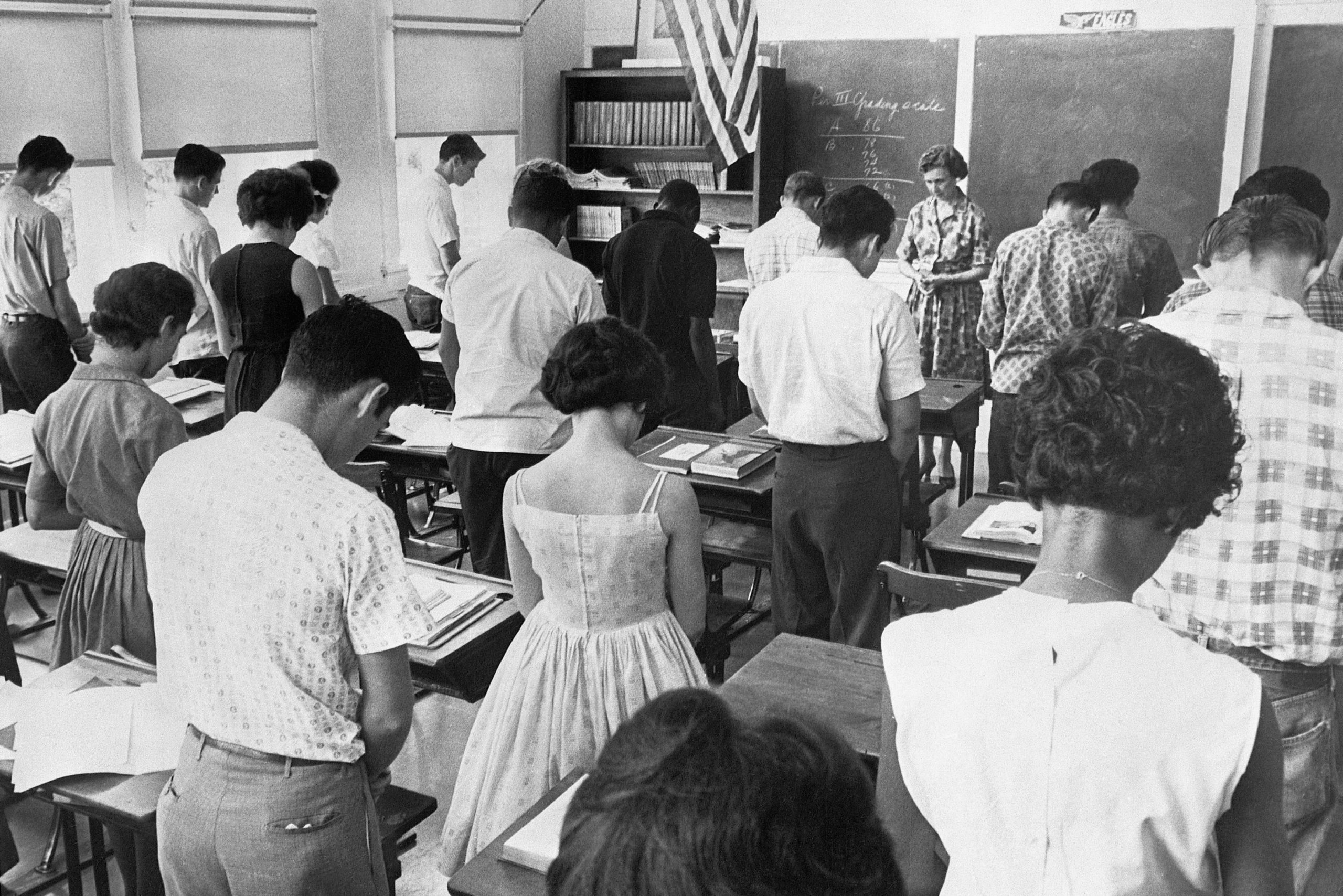 Texan School Class In Prayer