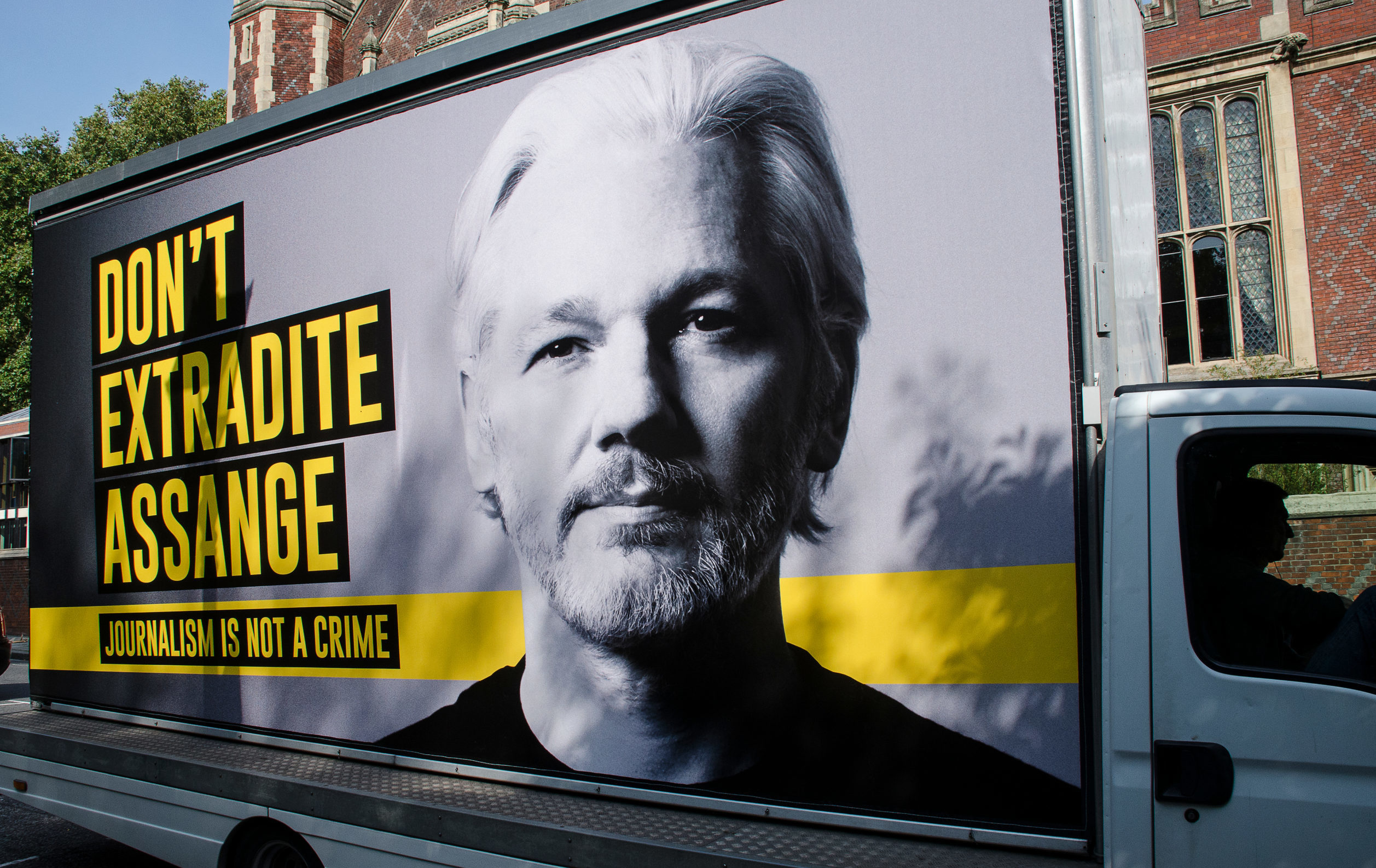 London,,England.,11th,September,2020.,A,Mobile,Billboard,Featuring,Wikileaks