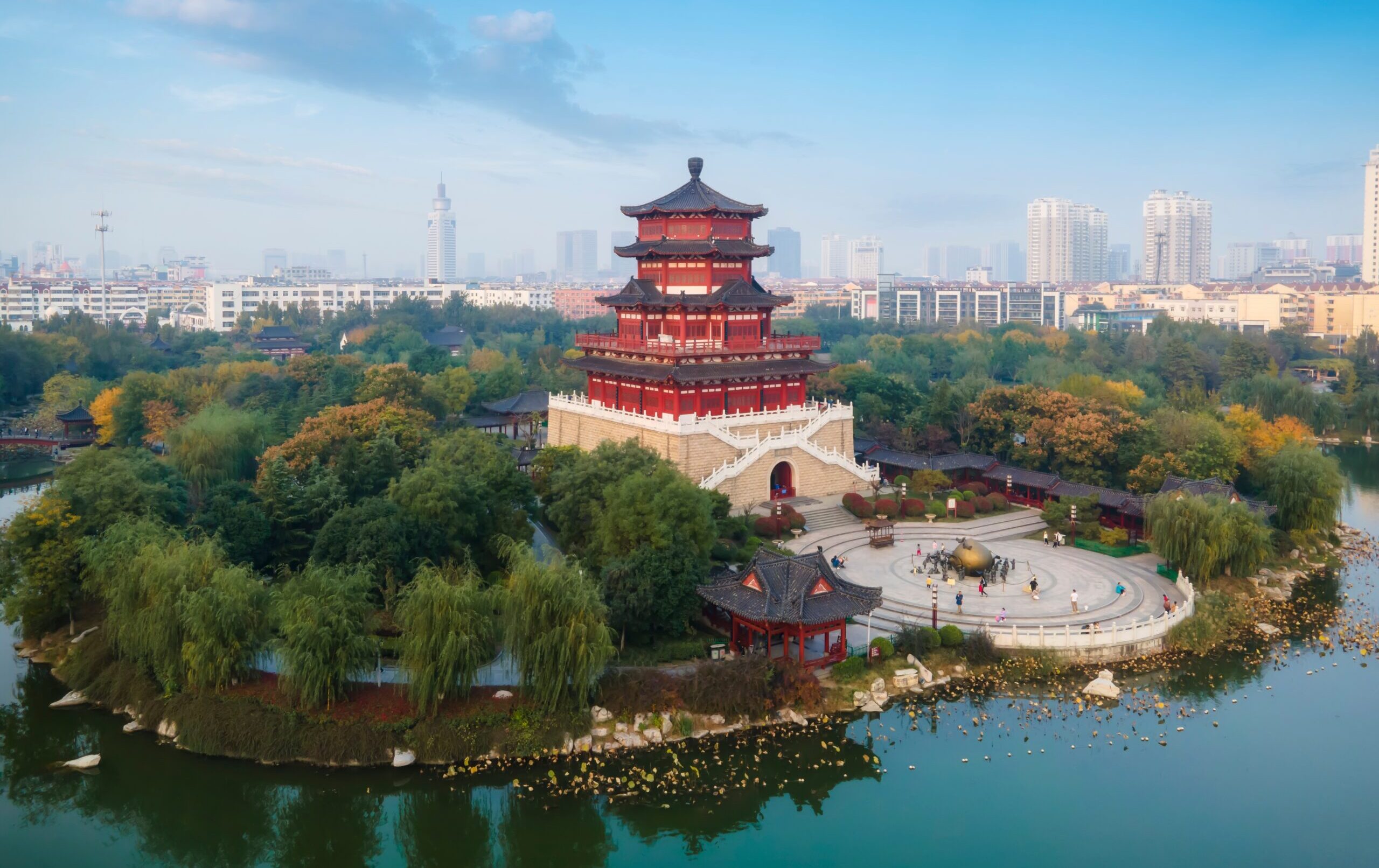 NextImg:Fast Times at Shandong U.