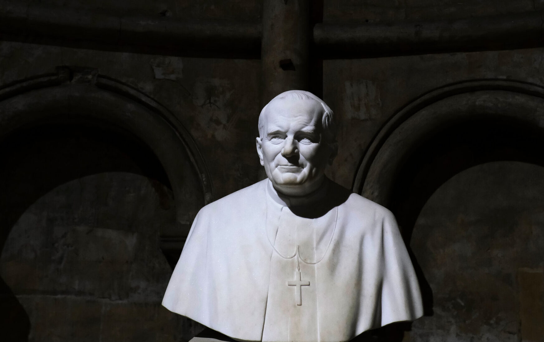 Statue,Of,Saint,Pope,John,Paul,Ii,In,Catholic,Church