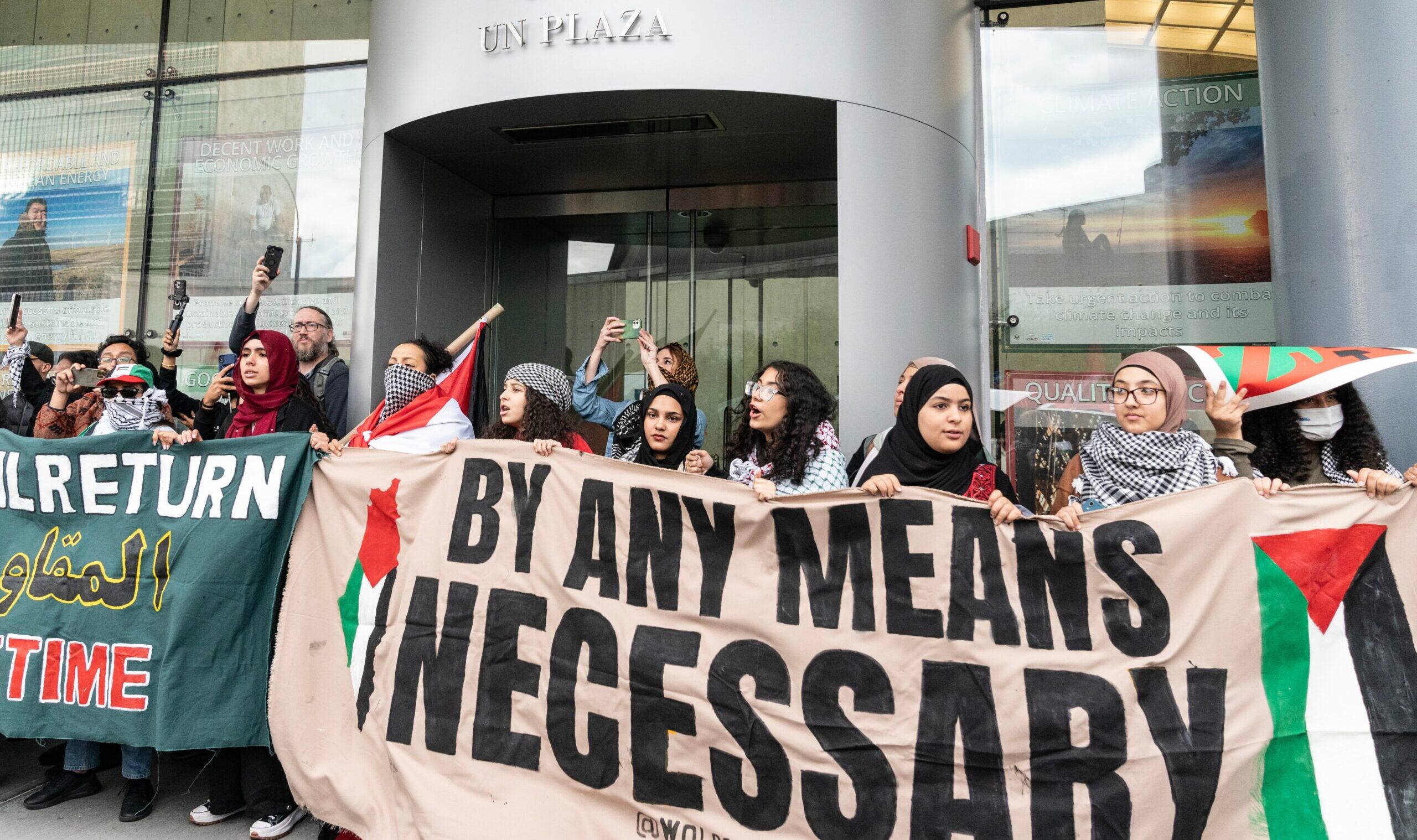 Israeli,And,Palestinian,Supporters,Rallied,Around,42nd,Street,In,New