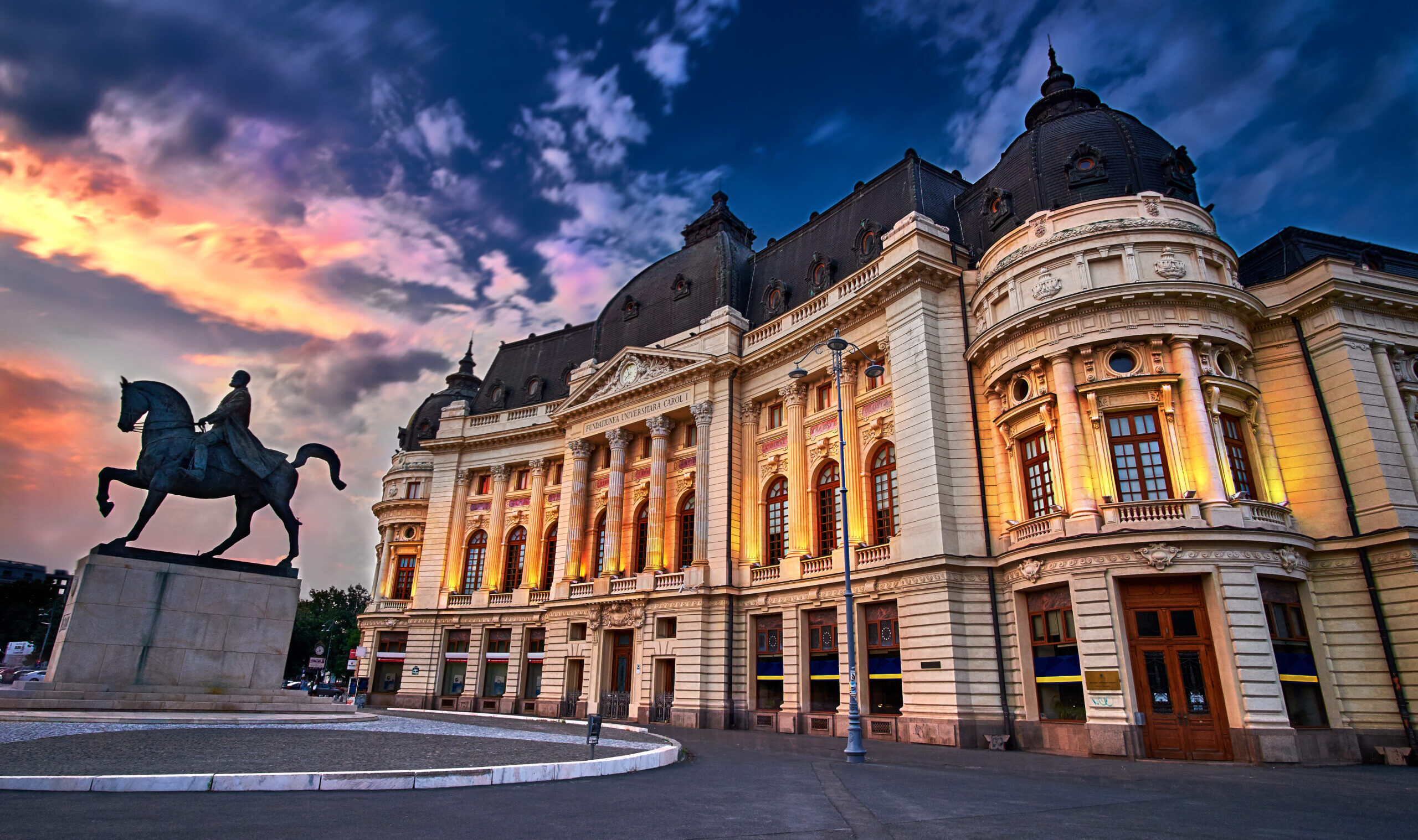 Bucharest,At,Sunset.,Calea,Victoriei,,National,Library