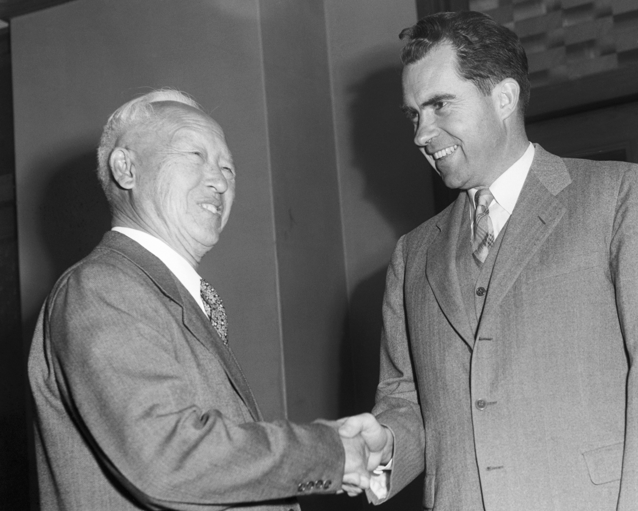 Nixon Meets Syngman Rhee In Capital