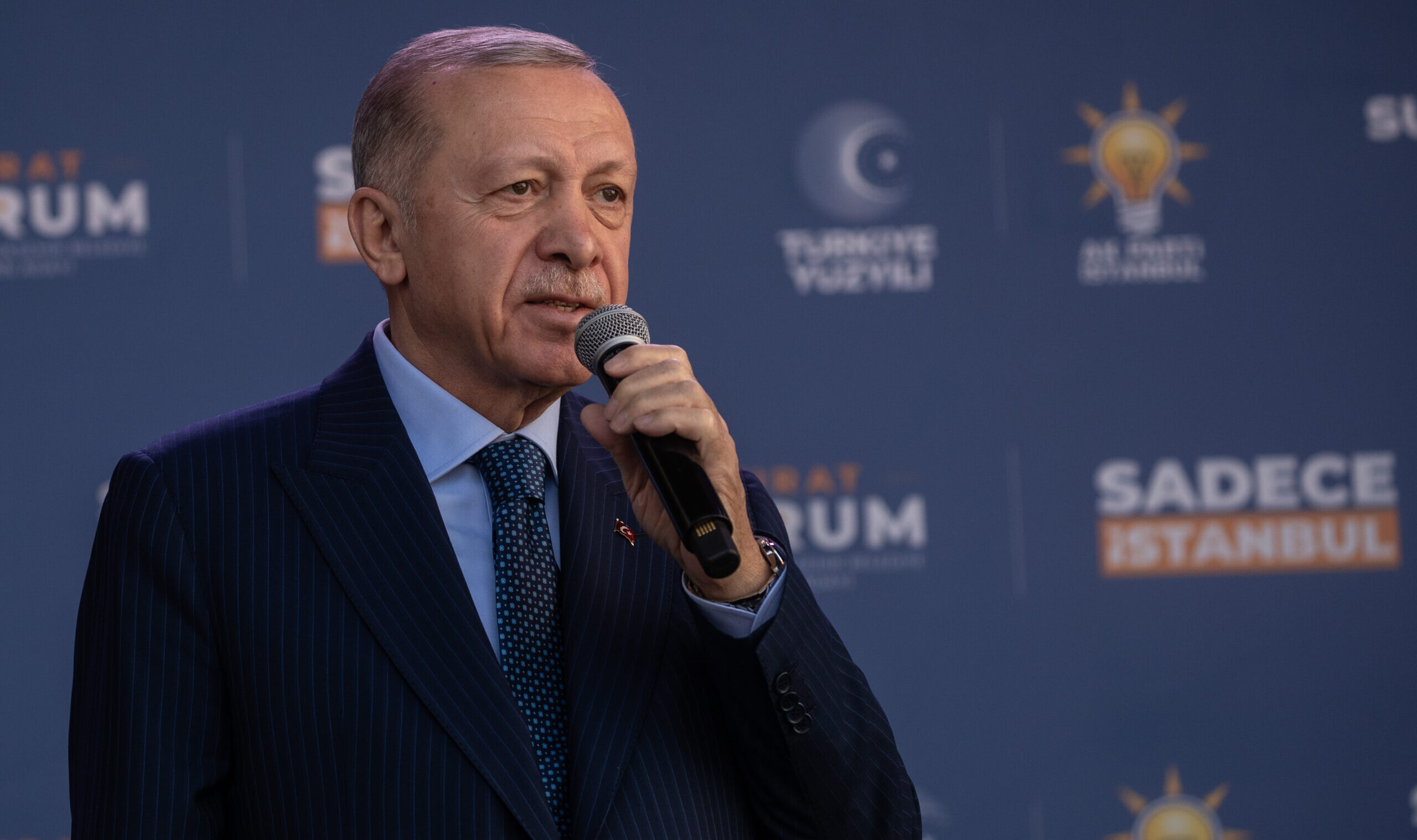 Erdogan giving speech in Turkey