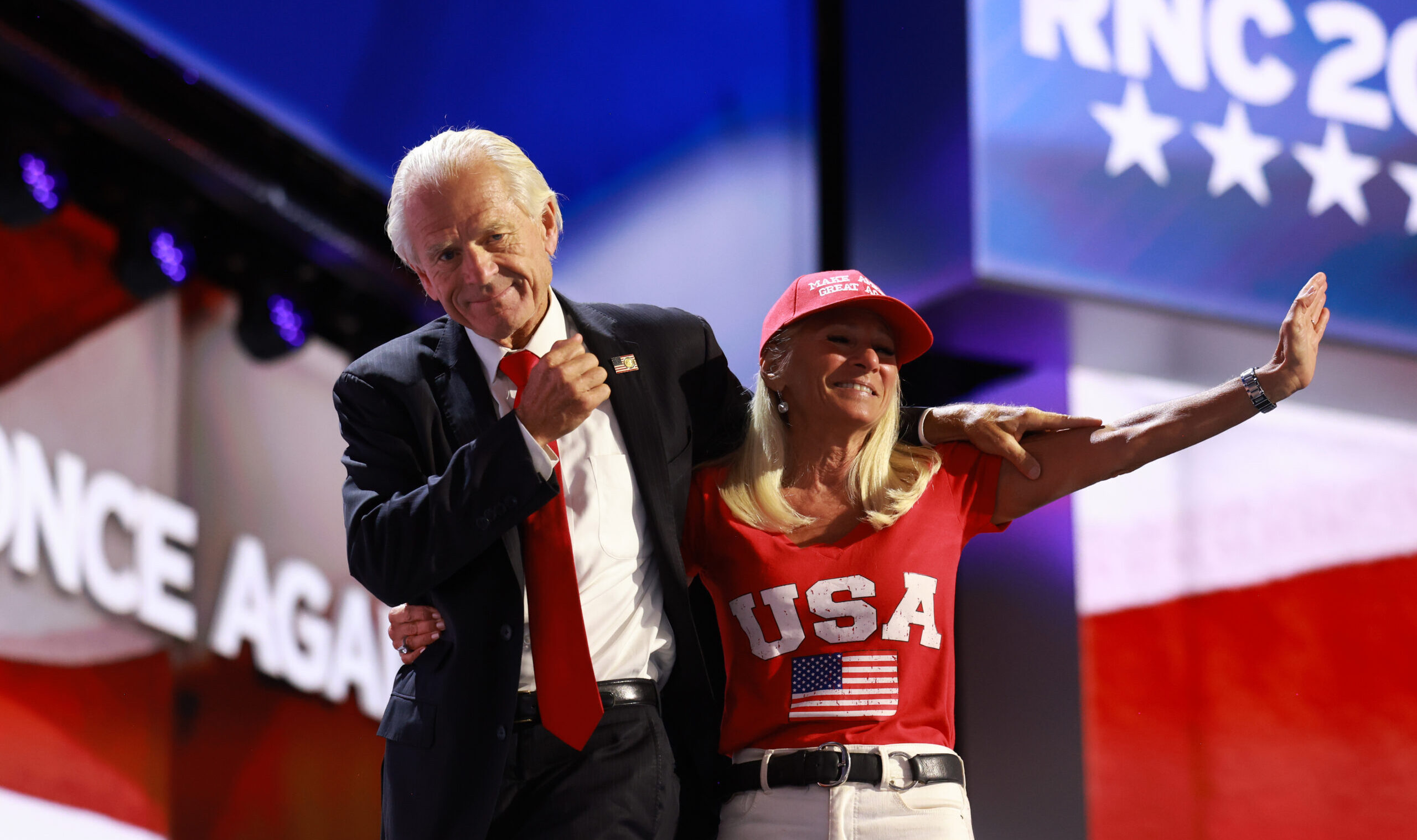 NextImg:Navarro Receives Minute-Long Standing Ovation After RNC Speech