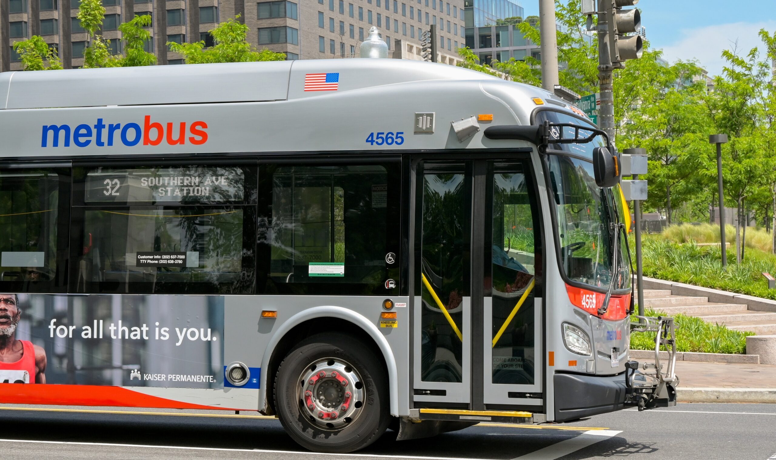 Washington,Dc,,Usa,-,30,April,2024:,Metrobus,Public,Service