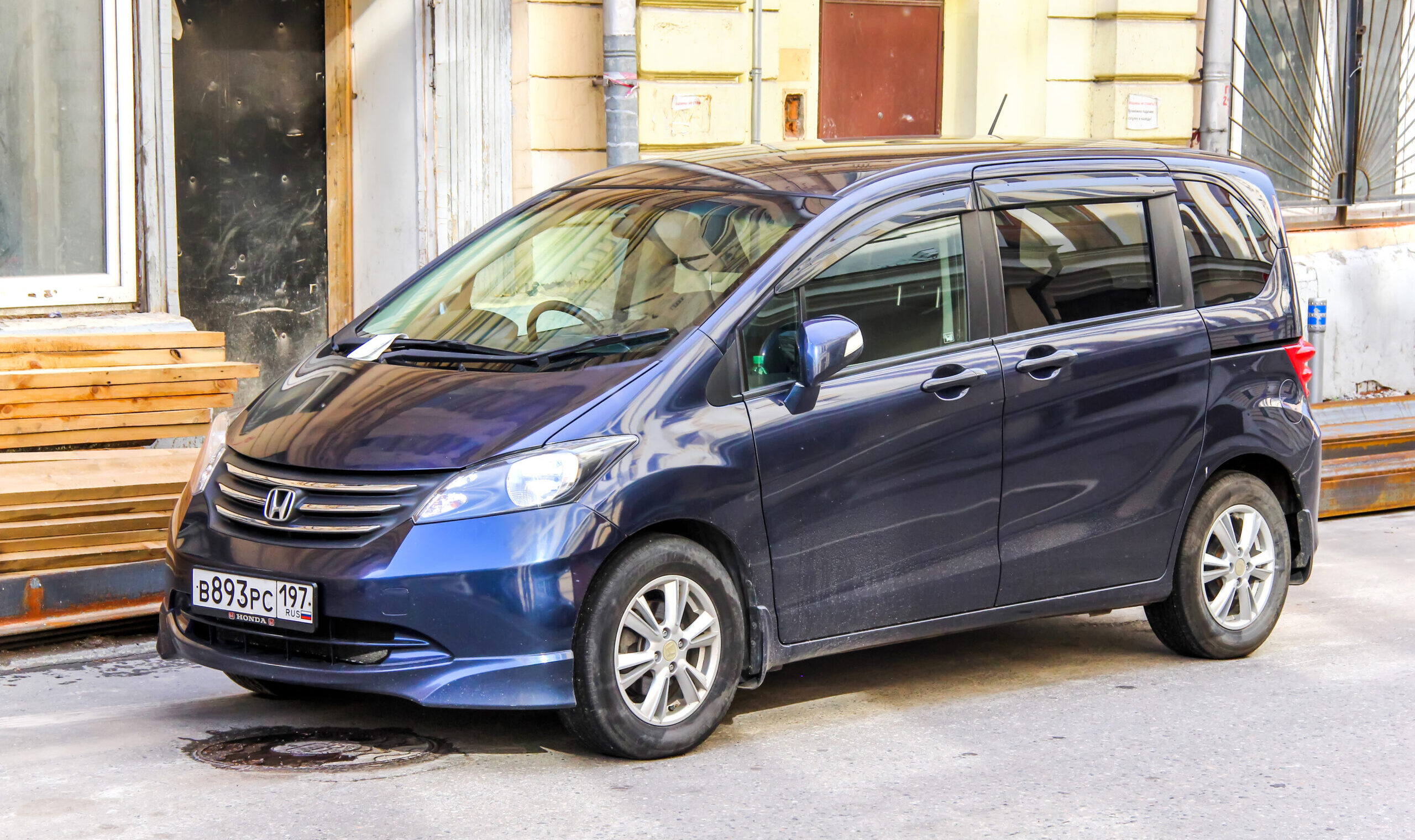 Want More Kids? Make Cheaper Minivans