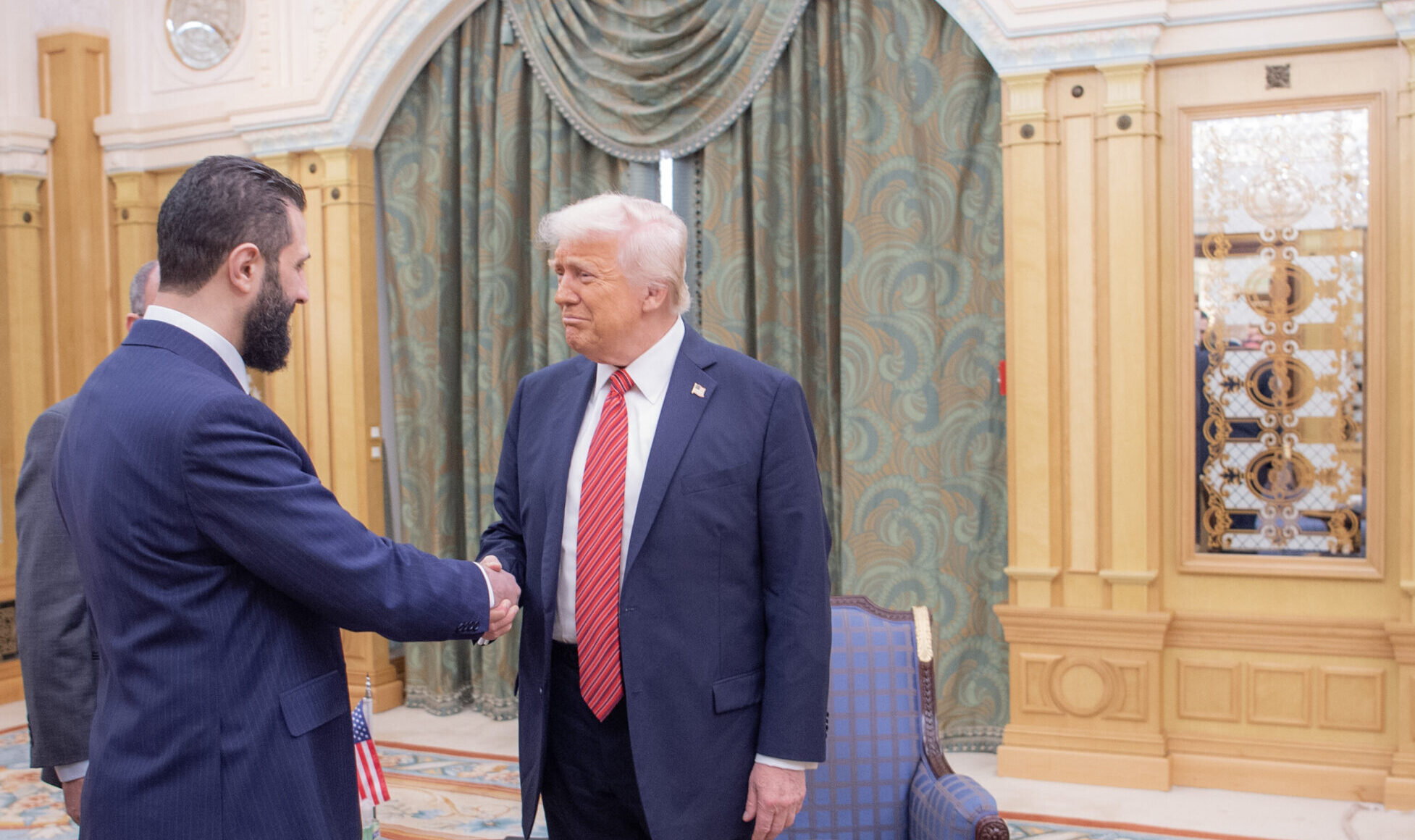 Trump Lifts Sanctions on Syria