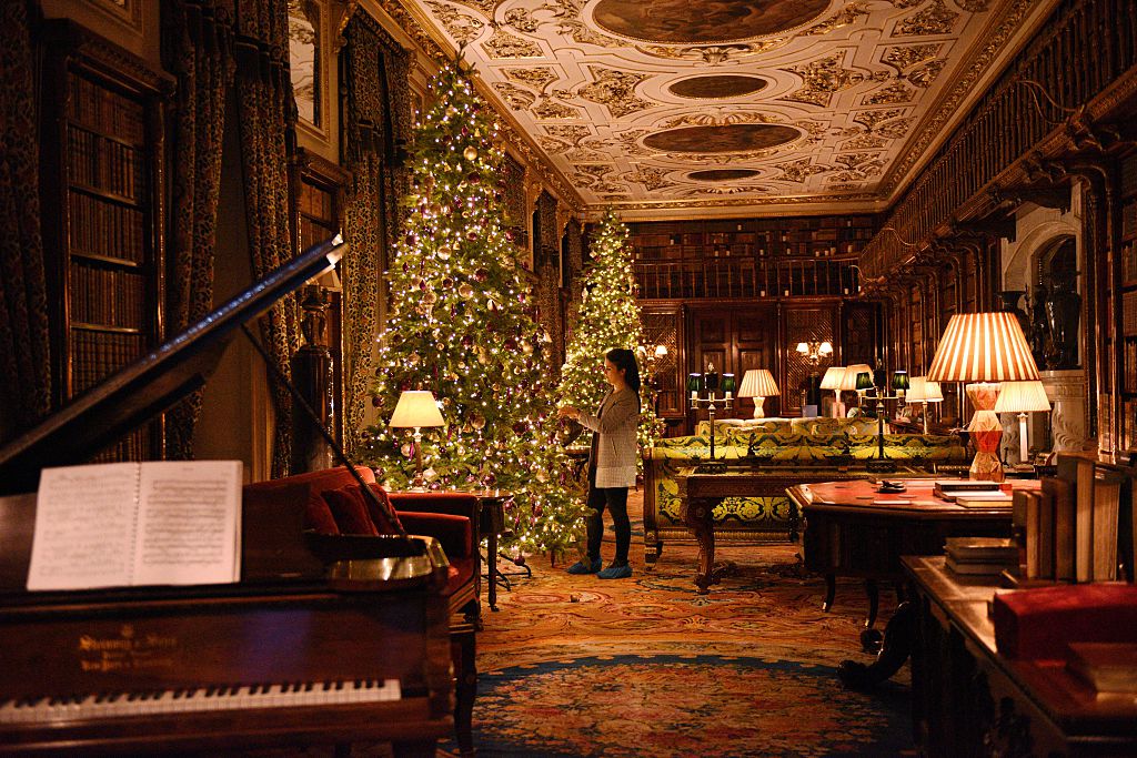 The Lonely Joys of Christmas Cards