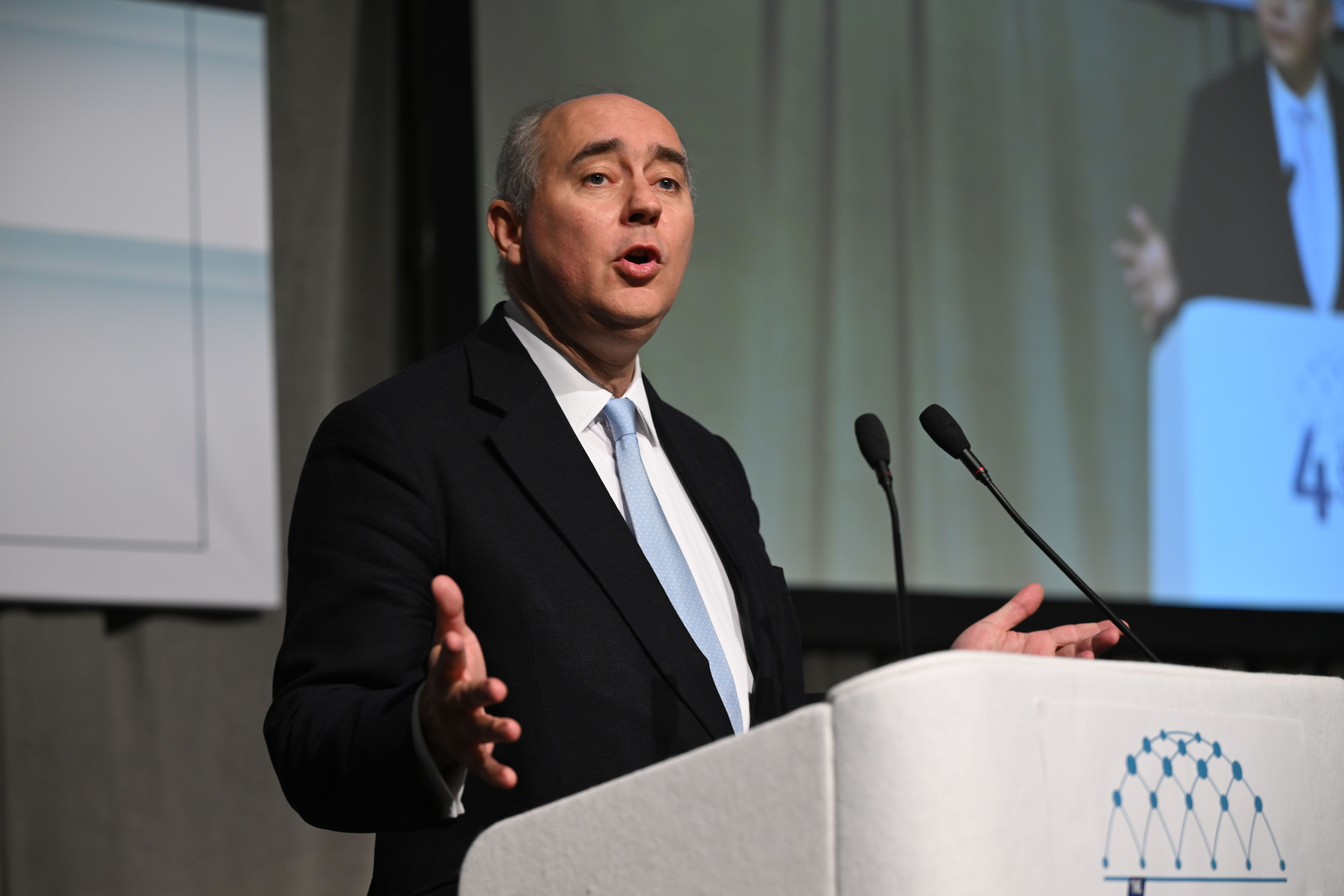 Former Tory Chairman: The Conservatives Must Tackle Immigration to Survive