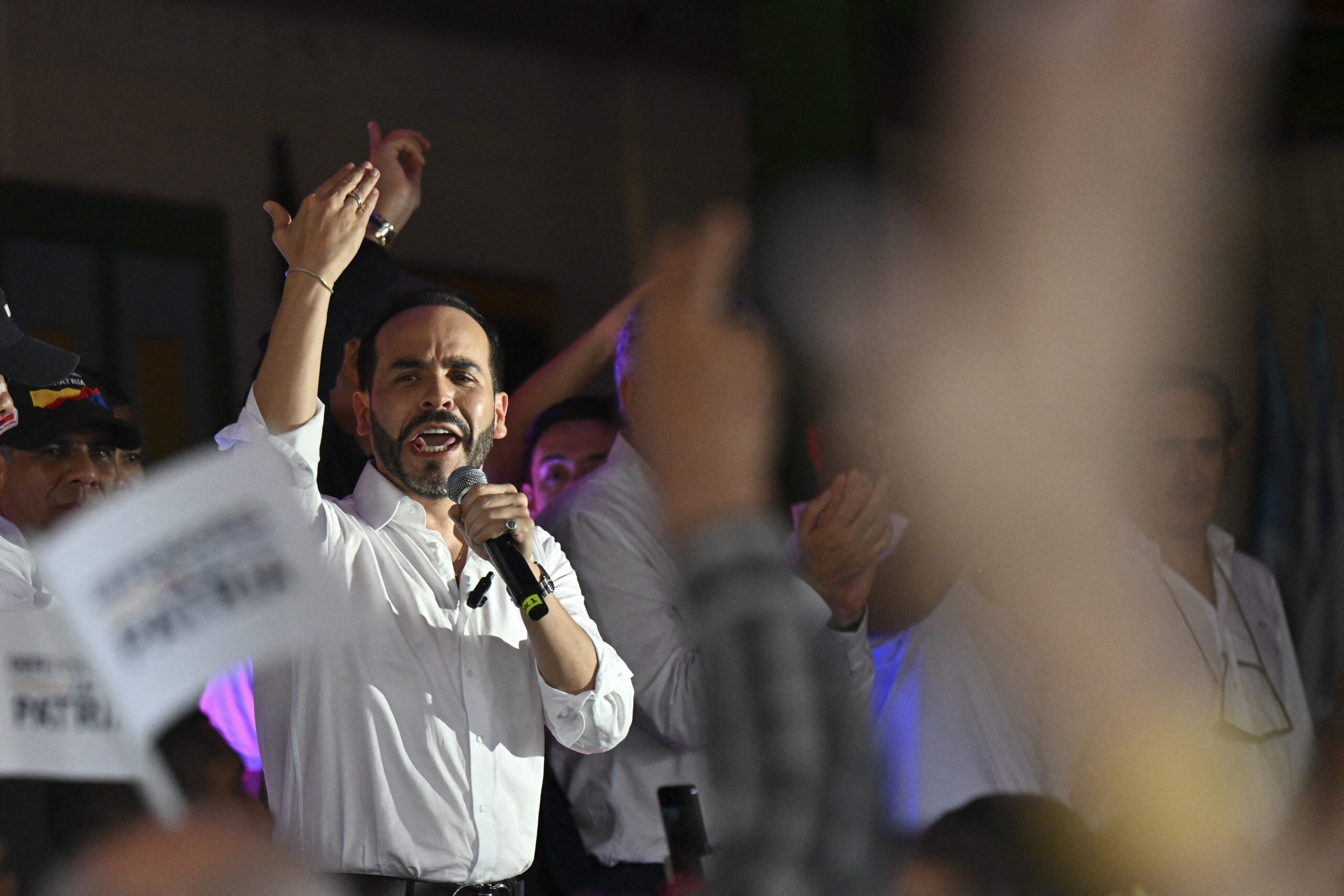 Colombia at the Crossroads
