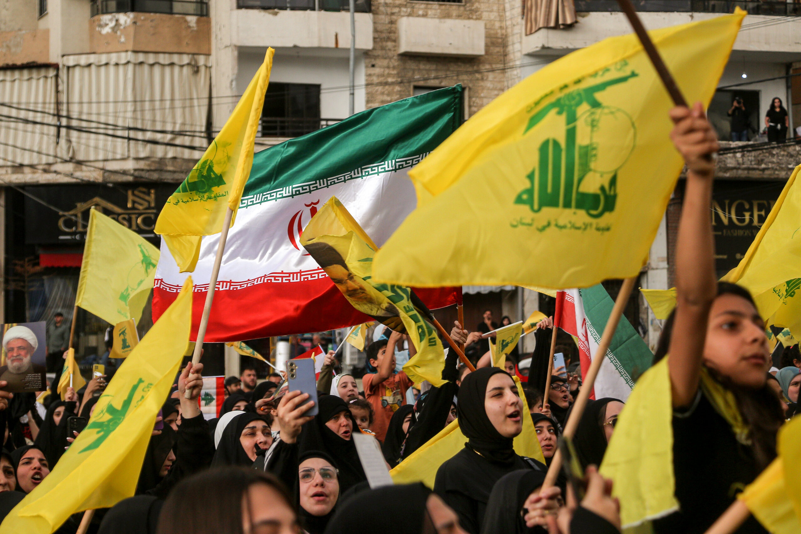 How Each Side Could Muff the Peace Deal