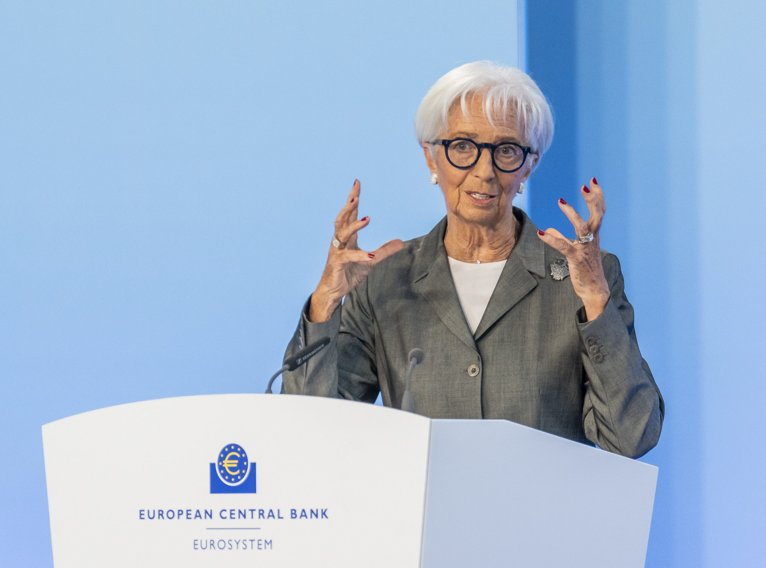 ECB Holds Rates Steady